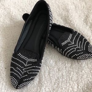 Size 8 embellished flat